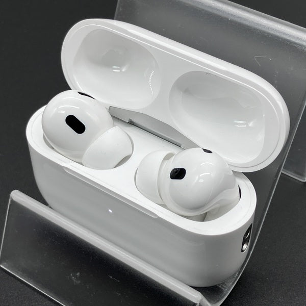【中古】MagSafe充電ケース(USB-C)付きAirPods Pro(第2世代) MTJV3JA【秋葉原】