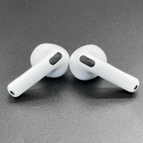 Apple 【中古】AirPods 4 MXP93J/A（アクティブノイズキャンセリング