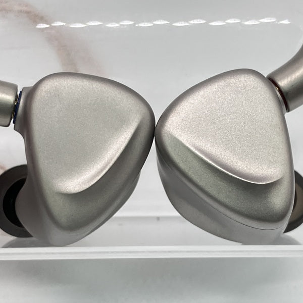 FIIO 【中古】FX17 【FIO-IEM-FX17-S】【日本橋】 – e☆イヤホン