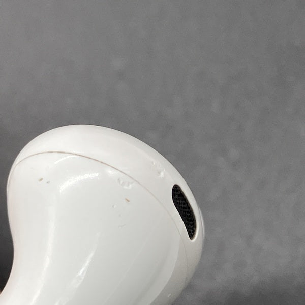 【中古】AirPods Pro (第2世代) MQD83J/A【秋葉原】