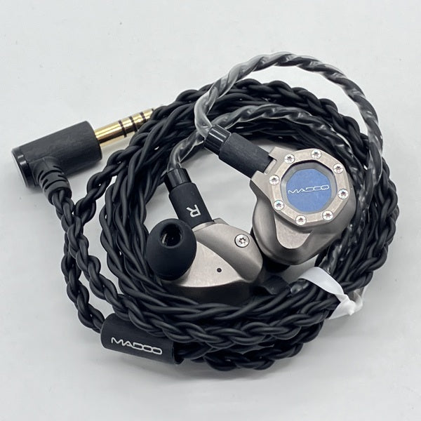 MADOO 【中古】Typ821 【MDO-T821-TI】【日本橋】 – e☆イヤホン