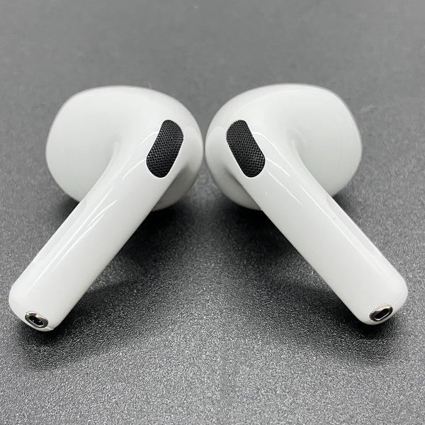Apple 【中古】AirPods 4 MXP93J/A（アクティブノイズキャンセリング