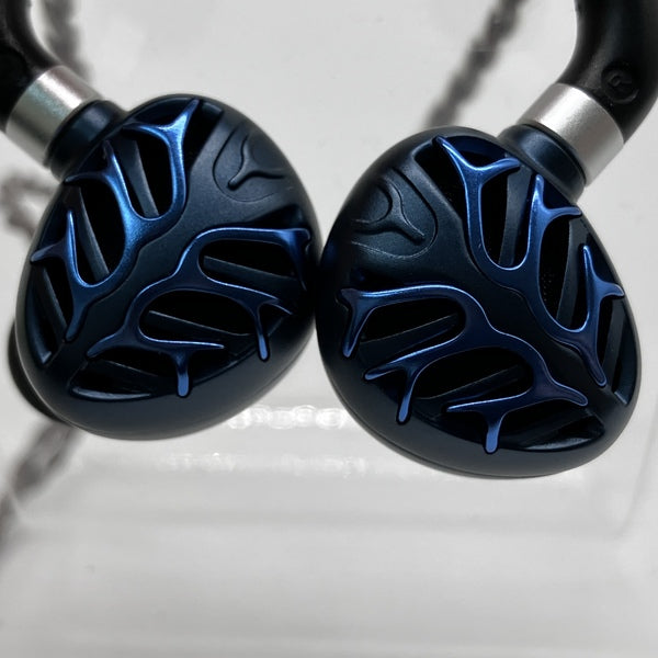 TRN 【中古】Azure Dragon【秋葉原】 – e☆イヤホン