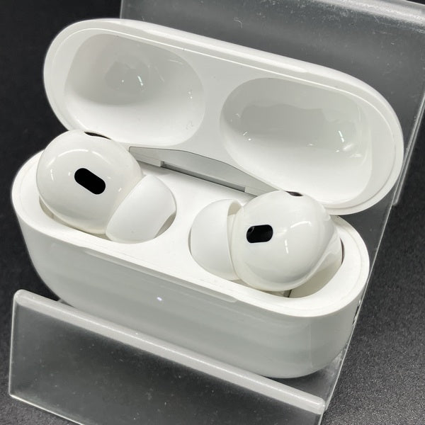 Apple 【中古】MagSafe充電ケース(USB-C)付きAirPods Pro(第2世代