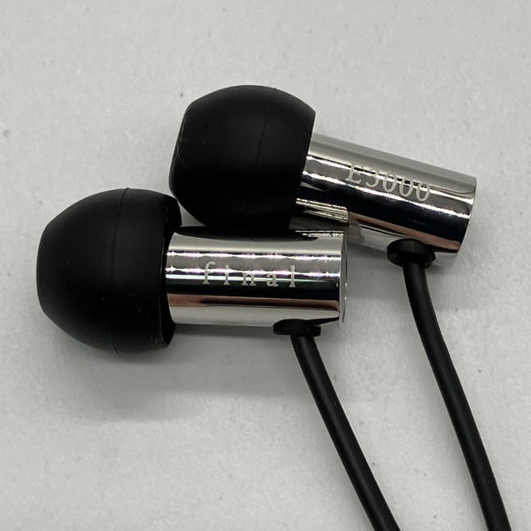 【中古】E3000 【FI-E3DSS】【秋葉原】