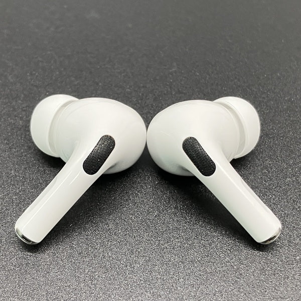 Apple 【中古】MagSafe充電ケース(USB-C)付きAirPods Pro(第2世代