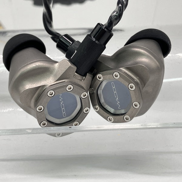 【中古】Typ821 【MDO-T821-TI】【秋葉原】