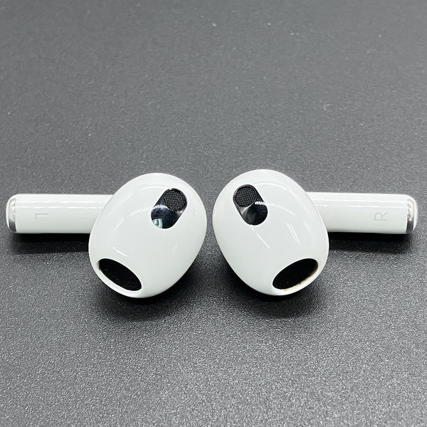 Apple 【中古】Airpods MME73J/A 3rd Generation【日本橋】 – e☆イヤホン