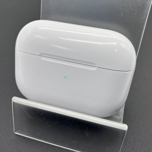 Apple 【中古】AirPods Pro (第2世代) MagSafe充電ケース(USB-C