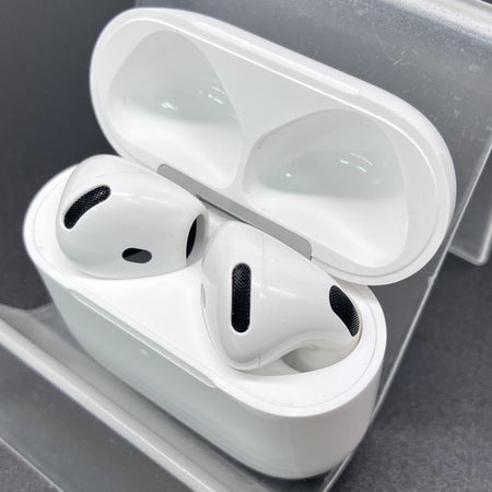 Apple 【中古】AirPods 4 MXP63J/A【秋葉原】 – e☆イヤホン