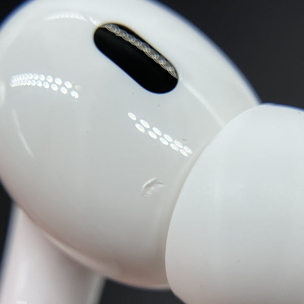 Apple 【中古】MagSafe充電ケース(USB-C)付きAirPods Pro(第2世代