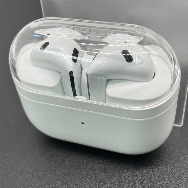 Galaxy 【中古】Galaxy Buds3 ホワイト 【SM-R530NZWAXJP】【秋葉原