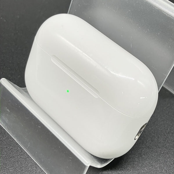 Apple 【中古】MagSafe充電ケース(USB-C)付きAirPods Pro(第2世代
