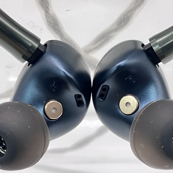 BQEYZ Autumn ベンゾブルー 4.4mmプラグ BQEYZ 【中古】Autumn ベンゾブルー (4.4mmプラグ)【日本橋】 – e