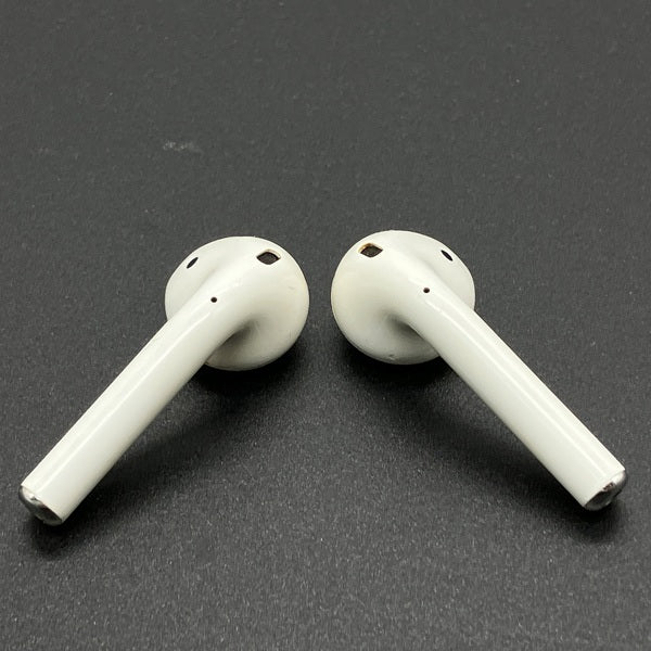 Apple 【中古】AirPods with Charging Case MV7N2J/A【秋葉原】 – e