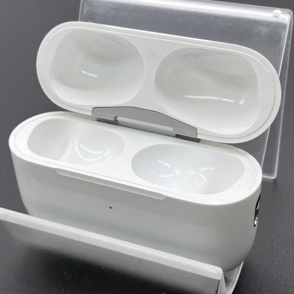 Apple 【中古】AirPods Pro (第2世代) 充電ケース (Lightning)【日本橋