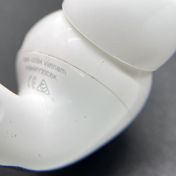 Apple 【中古】Apple AirPods Pro MLWK3J/A (2021/Magsafe)【秋葉原