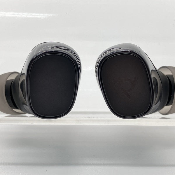 年末年始値下中【未使用に近い】Poly Voyager Free 20 GRY Poly Voyager Free 20 ワイヤレスイヤホン Bluetooth ANC A28PYAA#UUF