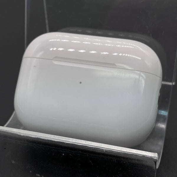 Apple 【中古】AirPods Pro (第2世代) 充電ケース (Lightning)【日本橋
