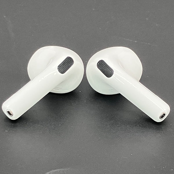 Apple AirPods 4 中古品 Apple 【中古】AirPods 4 MXP63J/A【日本橋】 – e☆イヤホン