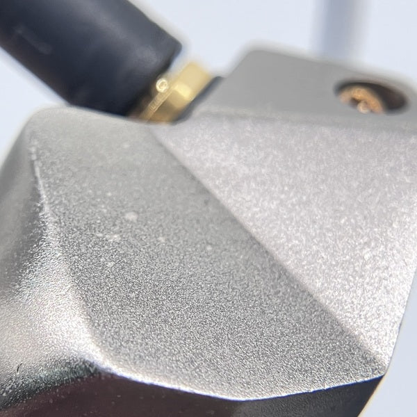 【中古】B2 【FI-B2BSSD】【秋葉原】