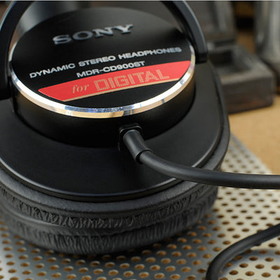 MDR-CD900ST