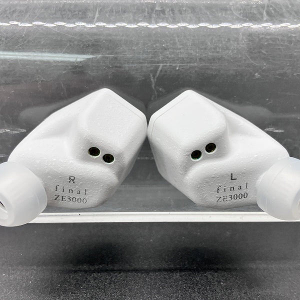 【新品未開封】final ZE3000 WHITE final 【中古】ZE3000 ホワイト 【FI-ZE3DPLTW-WHITE】【名古屋】 – e