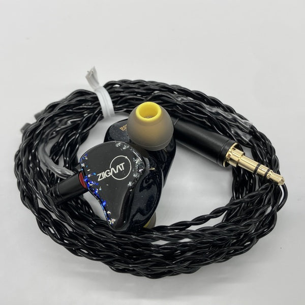 極美品 ZiiGaat x Jays Audio ESTRELLA 有線イヤホン ZiiGaat x Jays Audio ESTRELLA | 女性ボーカル特化イヤホンレビュー