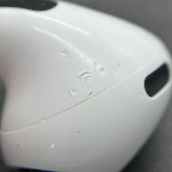 Apple 【中古】AirPods Pro (R側) (第2世代)(Lightning)【日本橋】 – e