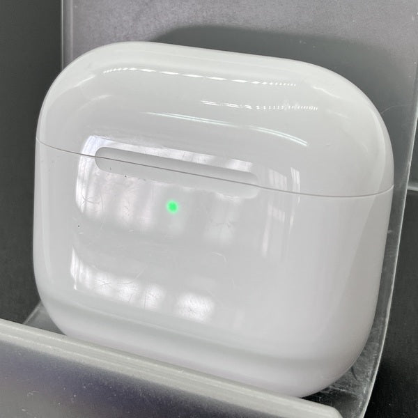 Apple 【中古】AirPods 4 （ANC）ワイヤレス充電ケース【日本橋】 – e