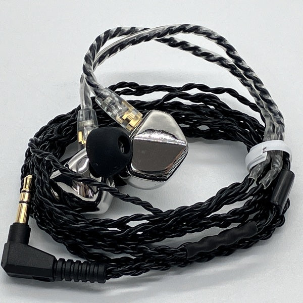 Unique Melody 【中古】Macbeth Ti 【UNM-7810】【秋葉原】 – e☆イヤホン