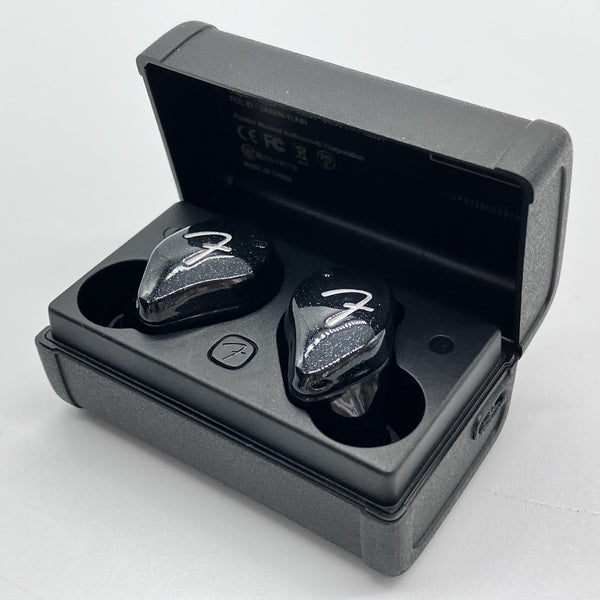 【中古】TOUR BLACK【秋葉原】