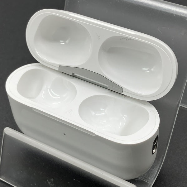 【中古】AirPods Pro (第2世代) MagSafe充電ケース(USB-C)【秋葉原】