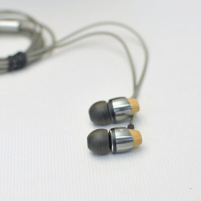AM-800