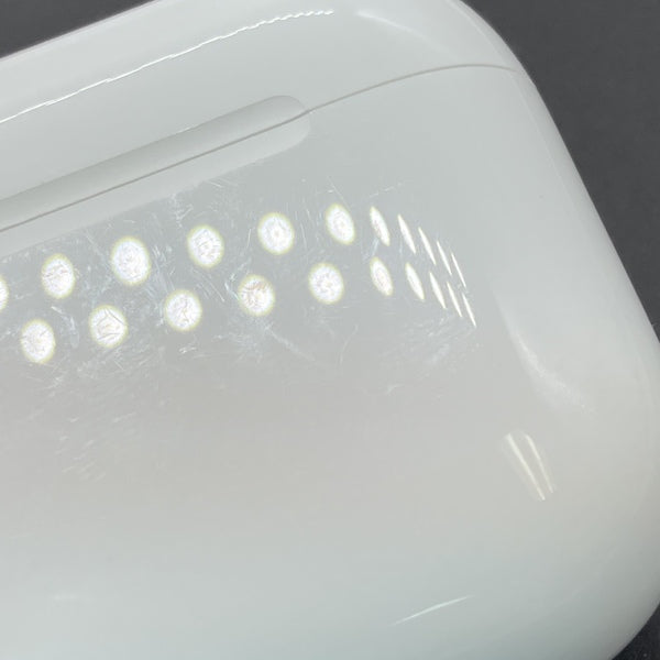Apple 【中古】AirPods 4 MXP93J/A（アクティブノイズキャンセリング