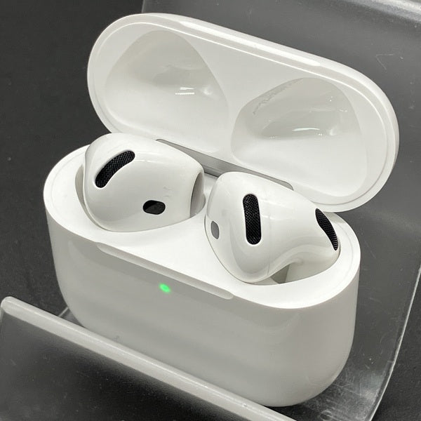 【中古】AirPods 4 MXP93J/A（アクティブノイズキャンセリング搭載）【日本橋】