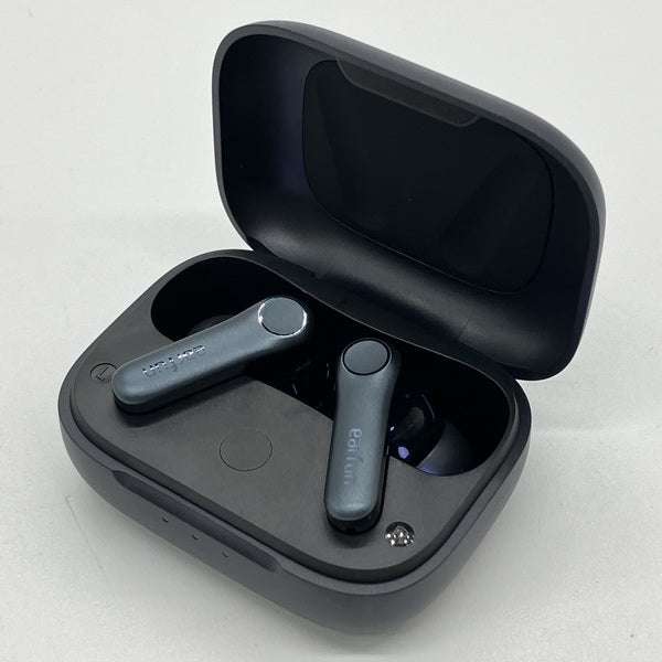 【中古】Air Pro 4 - Black【日本橋】
