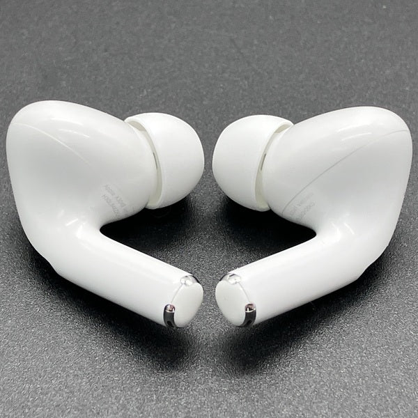 Apple 【中古】MagSafe充電ケース(USB-C)付きAirPods Pro(第2世代