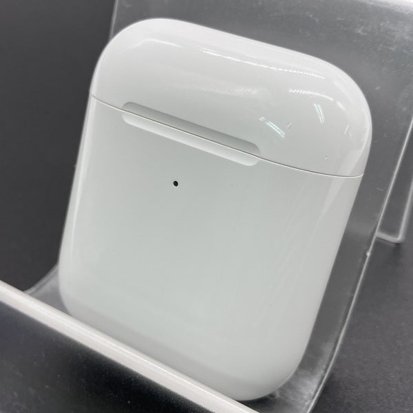 Apple 【中古】AirPods with Wireless Charging Case MRXJ2J-A【秋葉原