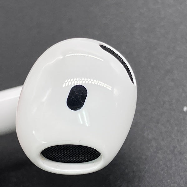 Apple 【中古】AirPods 4 MXP93J/A（アクティブノイズキャンセリング