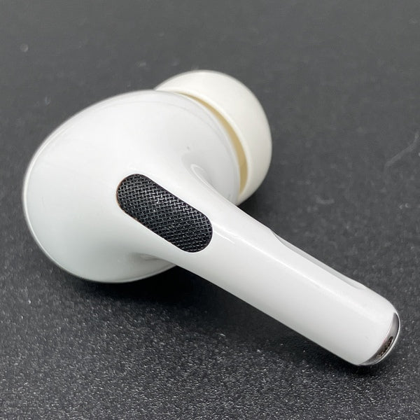 【中古】AirPods Pro （R側）【秋葉原】