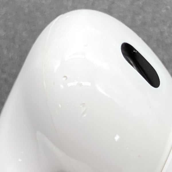 Apple 【中古】MagSafe充電ケース(USB-C)付きAirPods Pro(第2世代