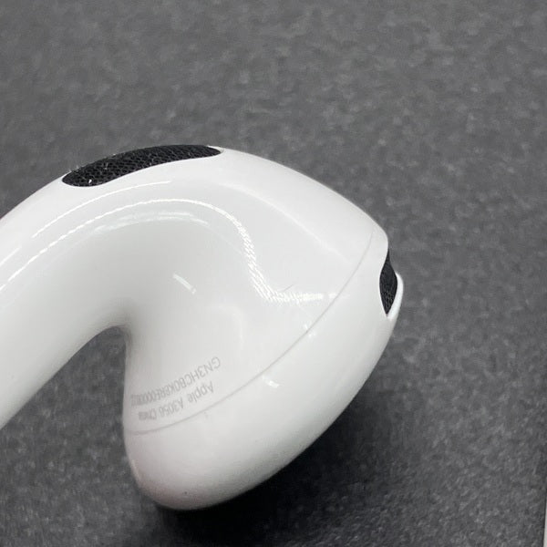 Apple 【中古】AirPods 4 MXP93J/A（アクティブノイズキャンセリング