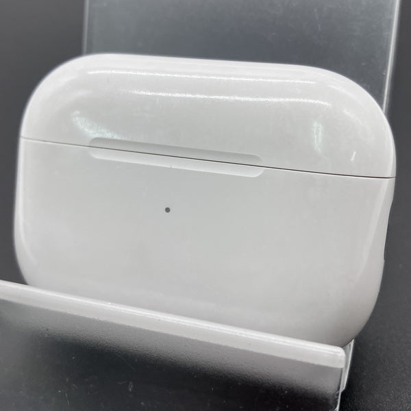 Apple 【中古】MagSafe充電ケース(USB-C)付きAirPods Pro(第2世代