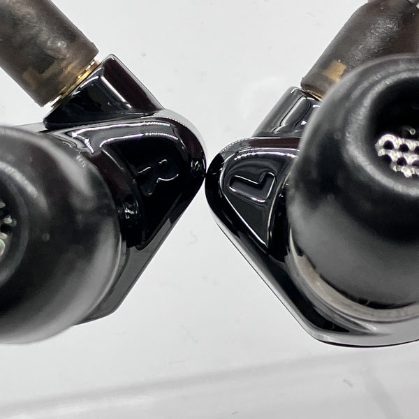 Campfire Audio 【中古】DORADO 2020 【CAM-5553】【秋葉原】 – e
