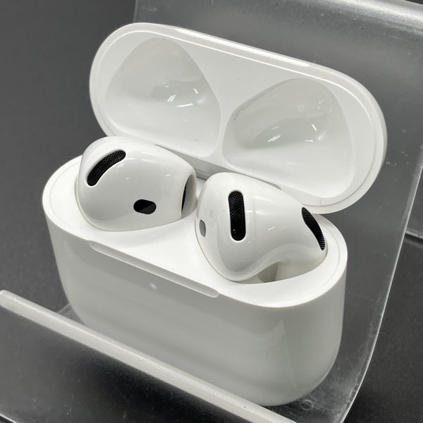 【中古】AirPods 4 MXP63J/A【秋葉原】