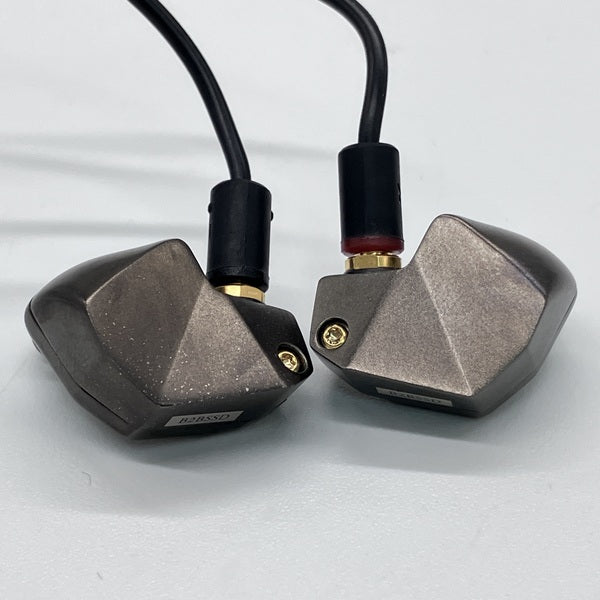 final B2 FI-B2BSSD 新品同様 final 【中古】B2 【FI-B2BSSD】【秋葉原】 – e☆イヤホン