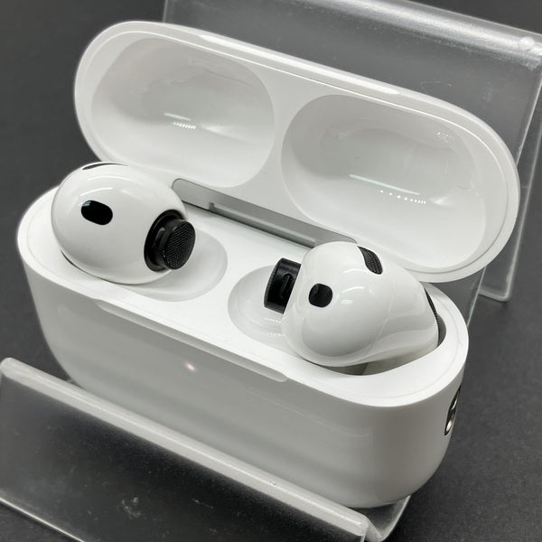 【中古】AirPods Pro 3 MFHP4J/A【秋葉原】