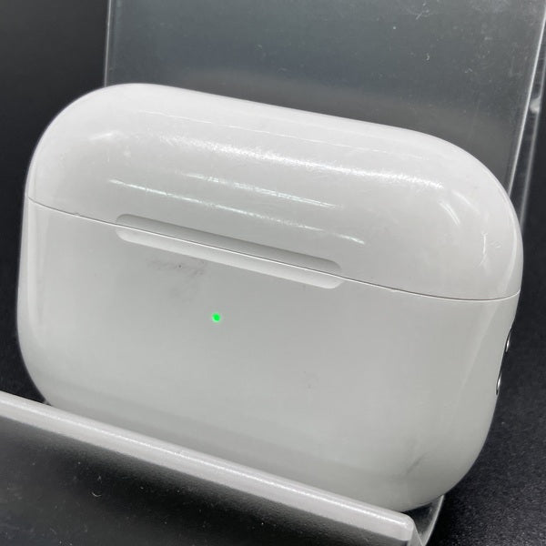Apple 【中古】AirPods Pro (第2世代) 充電ケース (Lightning)【日本橋