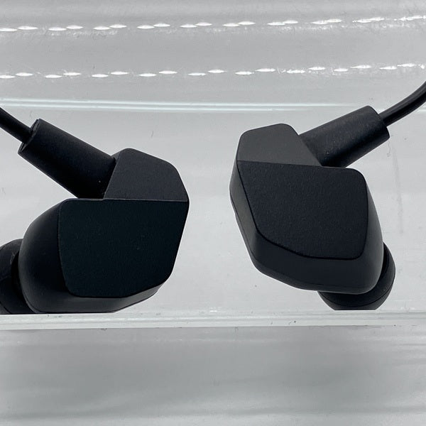 【中古】VR3000 for Gaming 【FI-VR3DPLMB】【秋葉原】